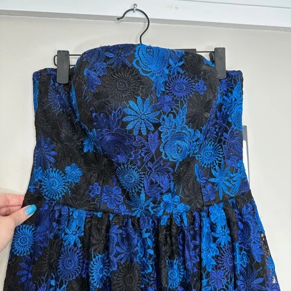 David Meister Women's Strapless Floral Lace Cobalt Blue Black Ballgown Dress‎ 8 - Picture 3 of 10